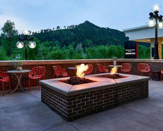 SpringHill Suites by Marriott Deadwood - Deadwood - Ban công