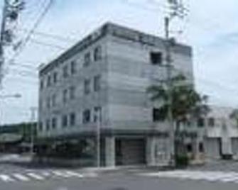 Business Hotel Bm - Naruto - Building