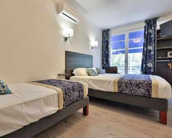 Hotel Cayrons Vence & St Paul de Vence - Vence