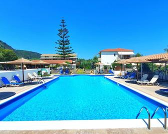 Alexaria Holidays Apartments - Leukada - Basen