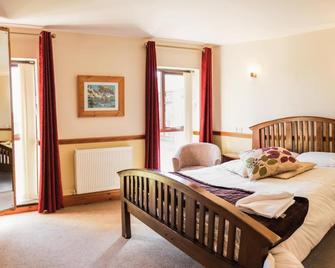 Fernhill Hotel - Rochdale - Bedroom