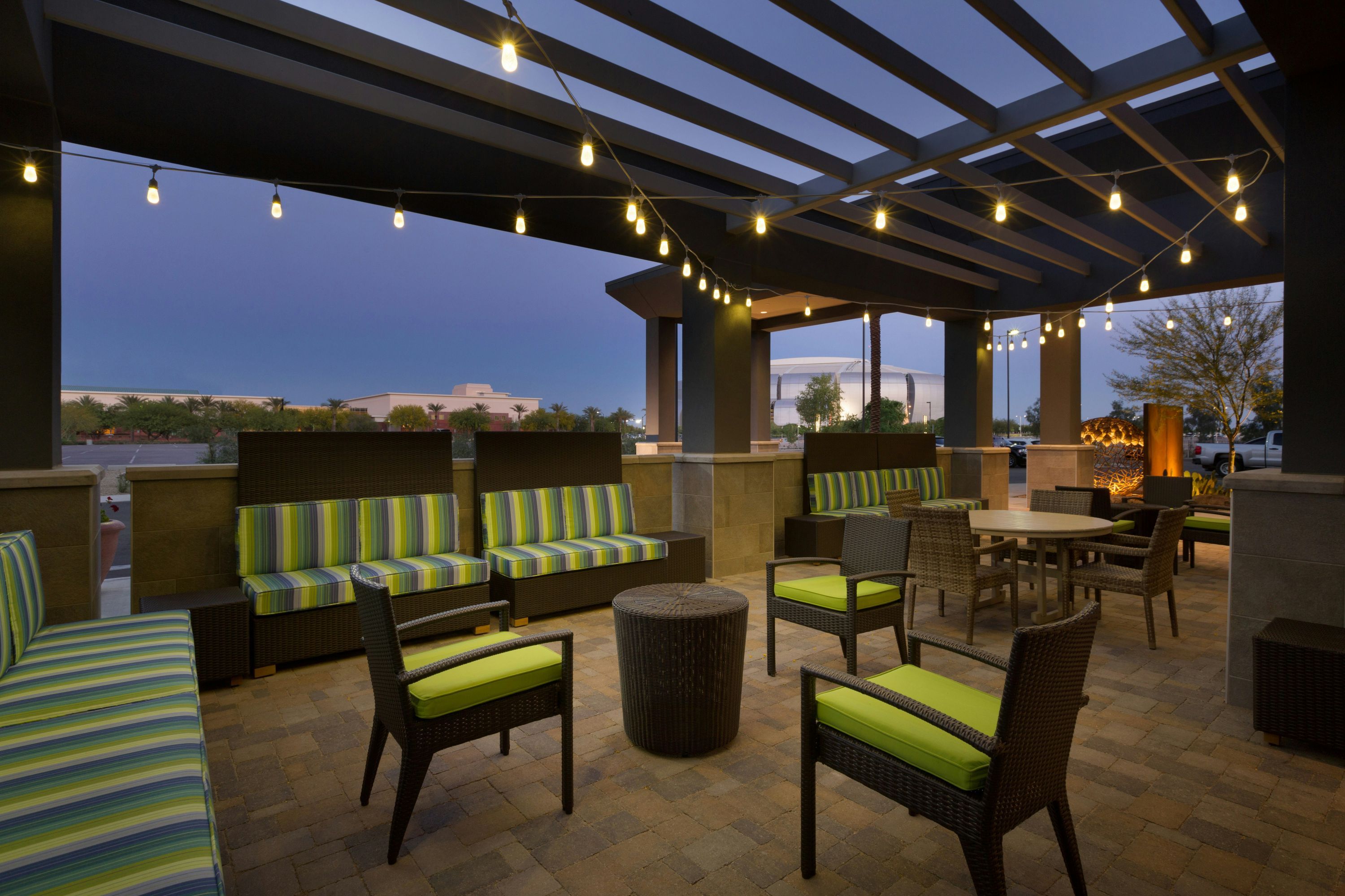 Home2 Suites by Hilton Phoenix - Glendale/Westgate - Glendale - Patio