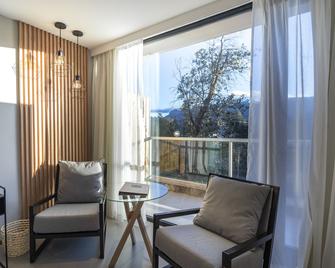 Hotel Alto Traful by DON - Villa Traful - Sala de estar