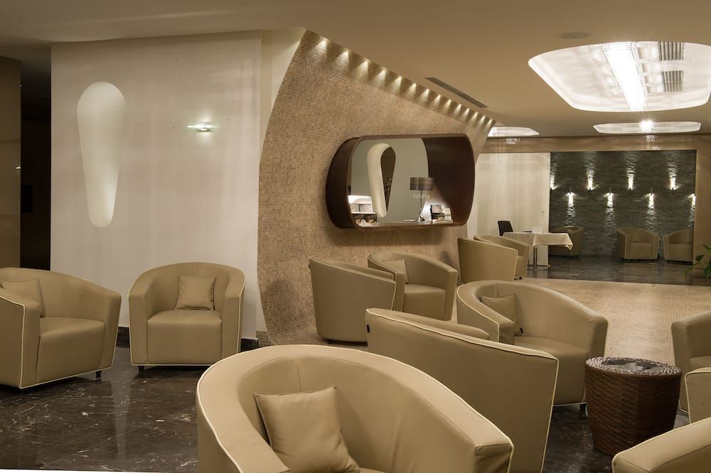 مين بالاس هوتل