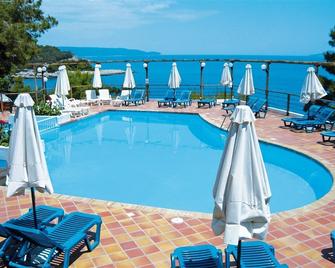 Paradise Hotel - Patitiri - Pool