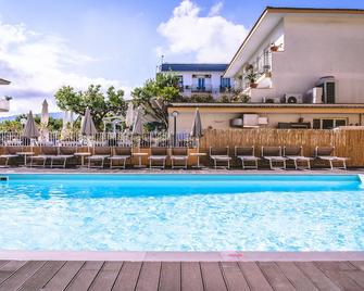 Hotel Isabella - Sant'Agnello - Piscina