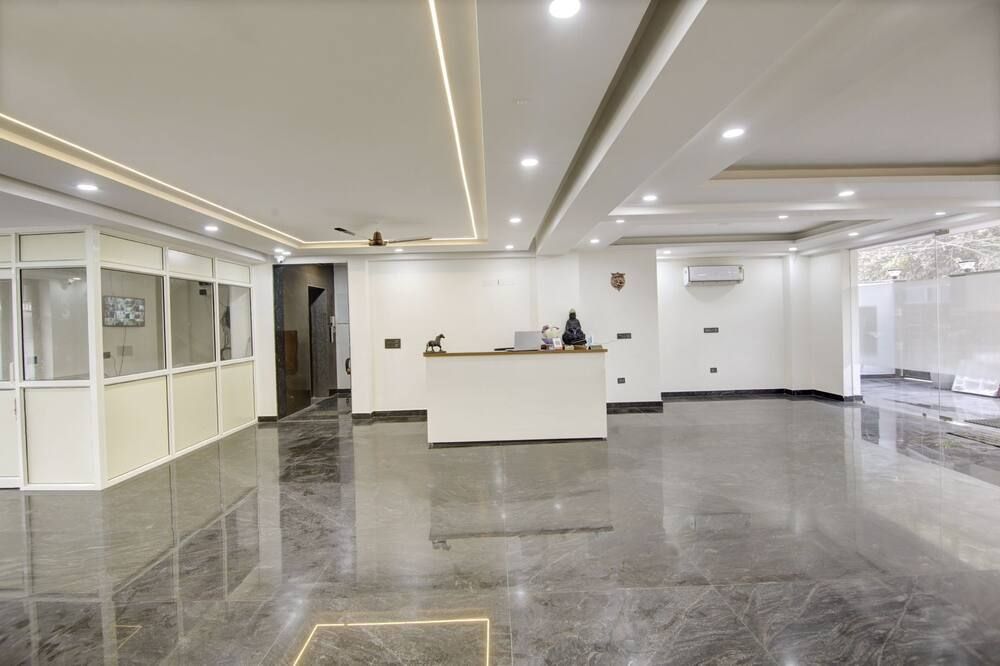 360 Degree Hotel Medicity - Karnāl - Lobby