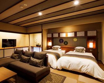 Morino Sumika - Kaga - Bedroom