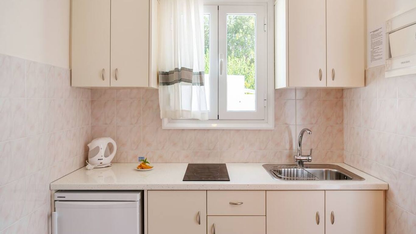 Irene Hotel - Beachfront