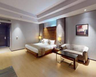 Stellar Resorts - New Delhi - Bedroom