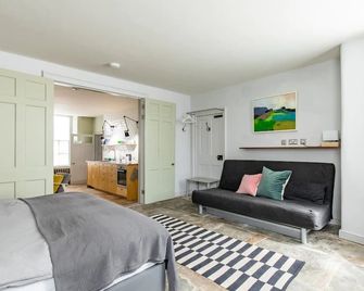 Walcot Apartment - Bath - Schlafzimmer