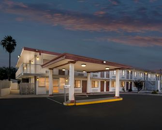 Red Roof Inn Tucson - Vail - Τουσόν - Κτίριο