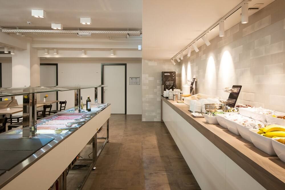 a&o Bremen Hauptbahnhof - Brémy - Buffet