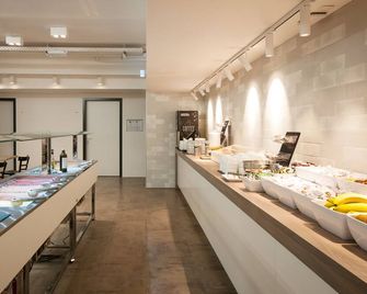 a&o Bremen Hauptbahnhof - Brémy - Buffet