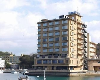 Hotel Hamarikyu - טובה - בניין