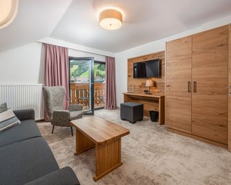 Stadtvilla Schladming Boutiquehotel - Schladming - Huiskamer