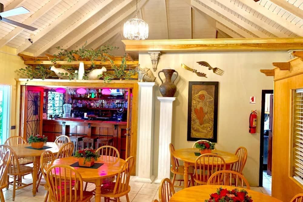 سي فيو إن - باسيترّ - مطعم