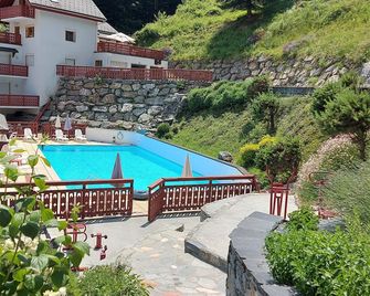 Hotel Les Chalets - Brides-les-Bains - Pool