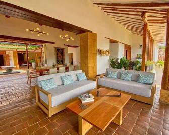 Santa Sofia Casa Boutique - Barichara - Huiskamer