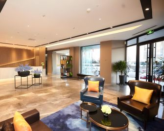 Home Inn Style Qiqihar Zhonghuan Plaza - Qiqihar - Lobby