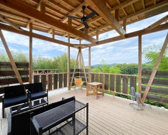 West Coast [Wheat Field And Starry Sky View] Quiet And Relaxing Inn Farm Stay Yululu - Kobe - Balcony