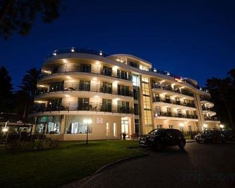 Grand Kapitan Medi Spa - Pokoje Ozonowane - Ustronie Morskie - Edificio