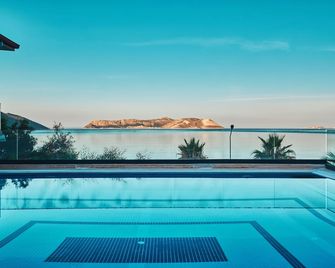 Aqua Princess Hotel - קאס - בריכה