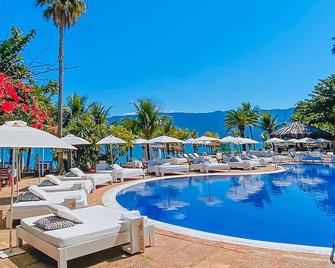 DPNY Beach Hotel - Ilhabela - Pool