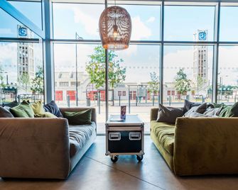 ibis Styles Lens Centre Gare - Lens - Area lounge