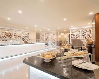 Hodelpa Gran Almirante - Santiago - Buffet