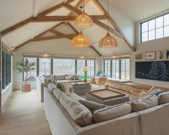 Brand New 5 Bedroom Compound With Pool and Guest House! - West Tisbury - Living room