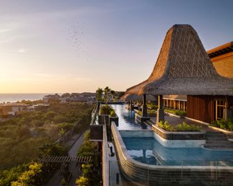 Holiday Inn Resort Bali Canggu By IHG - North Kuta - Piscine