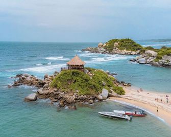 Hostal Mirador Dentro Del Parque Tayrona - Los Naranjos