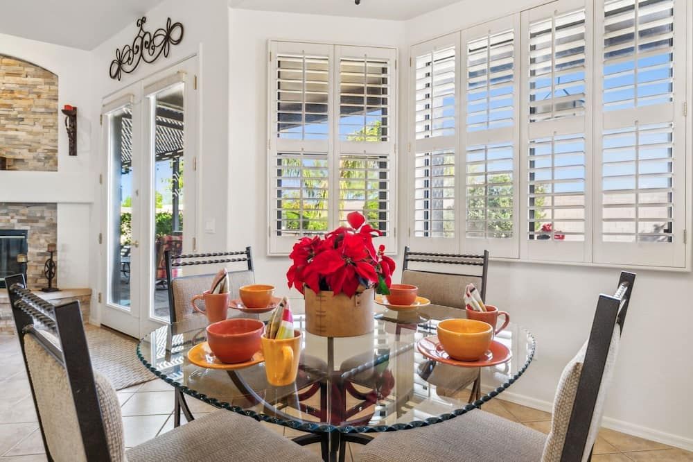 The Silverado In Cave Creek By Paseohomesaz - קייב קריק - חדר אוכל