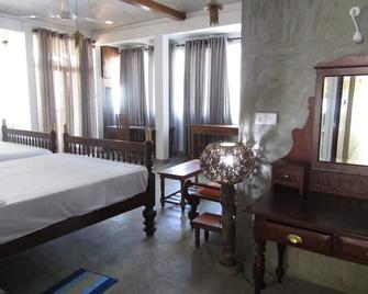 New Amadeo Beach - Hikkaduwa - Bedroom