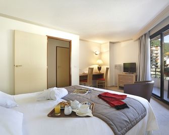 Hotel Amélie - Brides-les-Bains - Schlafzimmer