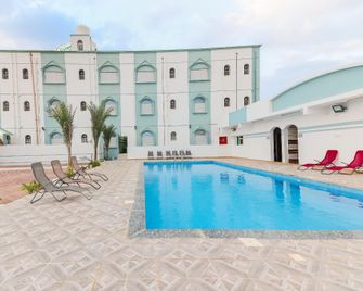 Super OYO 110 Ras Al Hadd Guest House - Sur - Pool