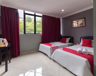 Puteri Ampang Hotel - Ampang - Bedroom