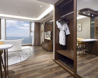 Annova Nha Trang Hotel - Nha Trang