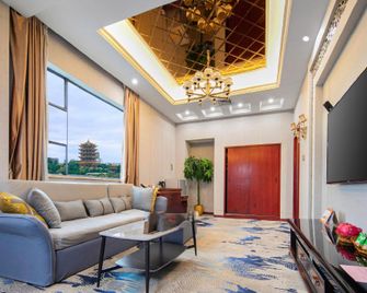 Kailaixi Hotel (Wuhan Yellow Crane Tower Tanhualin) - Wuhan - Living room