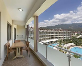 Hattusa Vacation Thermal Club Kazdaglari - Güre - Balcone