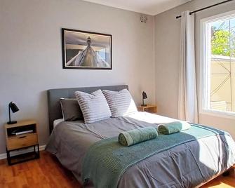 Cozy home with hot tub & fruit garden - Whyalla - Bedroom