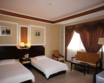 Education Hotel Guilin - Guilin - Bedroom