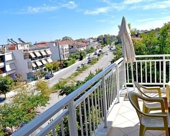 Galanis Studios and Apartments - Platamon - Balcón