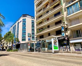Cannes 250m2 - 8mn Walking distance Palais Festivals and Beach - קאן - בניין