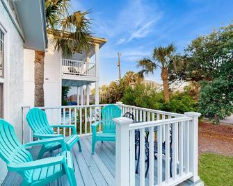 Inviting beach house - walk to beach, shopping & dining - St. Augustine - Balcón