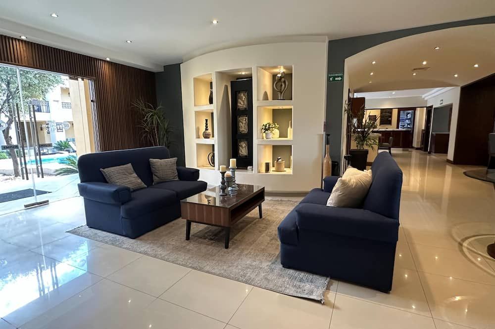 Best Western Plus Chihuahua Aeropuerto - צ'יוואווה - לובי