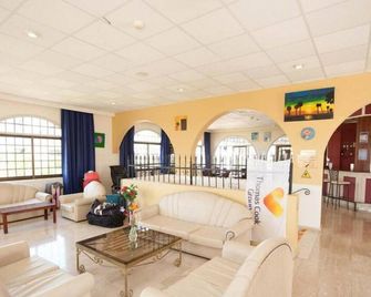 Cosmelenia Hotel Apartments - Ayia Napa - Lobby