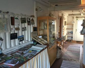 Körsbarsgården Bed & Breakfast - Degeberga