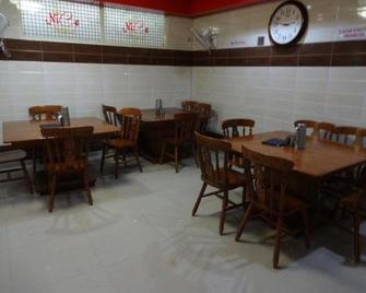 Hotel Caveri - Madikeri - Restaurant